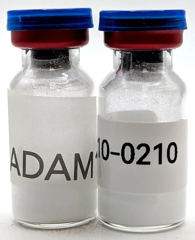 ELJ's vials carry UTHER's plain factory label (ADAM10-0210), with no seller brand.